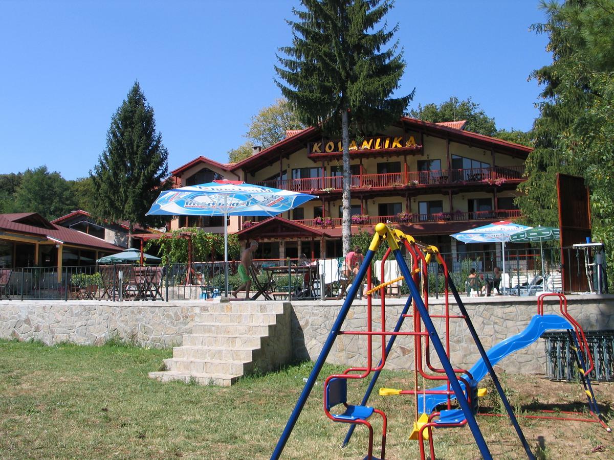 Kovanlika Hotel Razgrad Exterior foto
